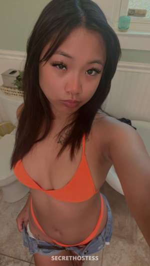 Discreet and sexy escort, Full body massage with happy 26 year old Escort in Lynchburg VA