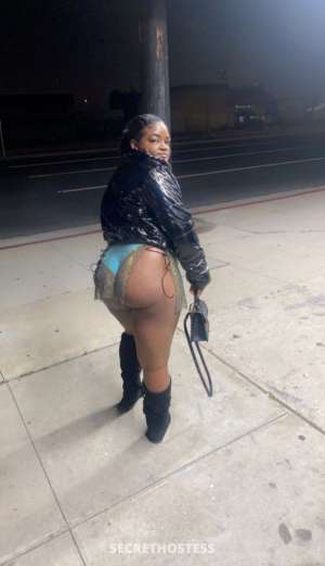 28 year old Escort in 😙 big booty juicy 🍑🧃💦 ebony goddess