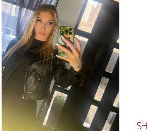 22 year old Latino Escort in Bristol .ZEYA DOMINATION .. PARTY GIRL., Independent