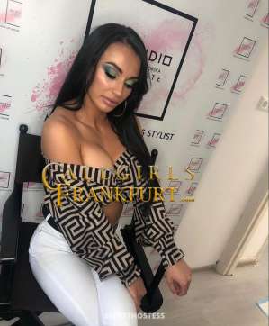 25 year old Dutch Escort in Frankfurt Sonia – Dutch escort in Frankfurt