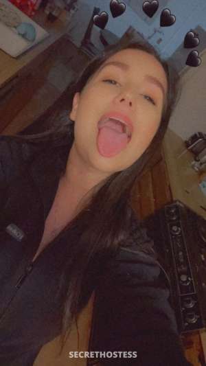 delicious and nutritious 31 year old Escort in Salem OR