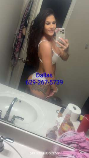 Its Dallas🎀YOUR FAVORITE BRUNETTE BOMBSHELL 25 year old Escort in Knoxville TN