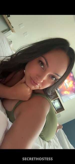 Sexy, cute, professional brunette looking for some fun 30 year old Escort in Wilmington NC