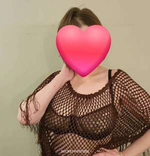 42 year old Caucasian Escort in Saskatoon Hottie with a Body