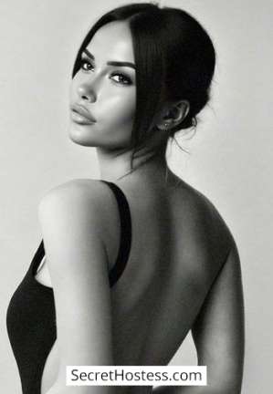 28 year old English Escort in London Vienna, UK Glamour Girls Agency