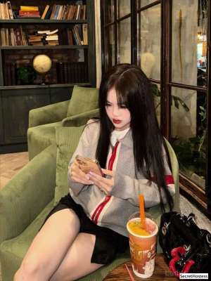 Escort model Mia, Singapore 0 year old Escort in Singapore