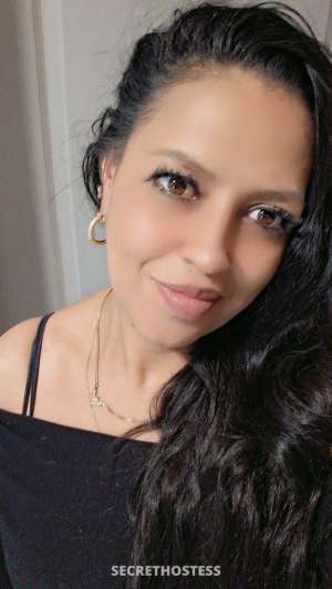 Beautiful Latina waiting to make all your fanta especiaĺ 39 year old Escort in Des Moines IA