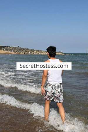 22 year old Indian Escort in Dagenham London Rohit verma