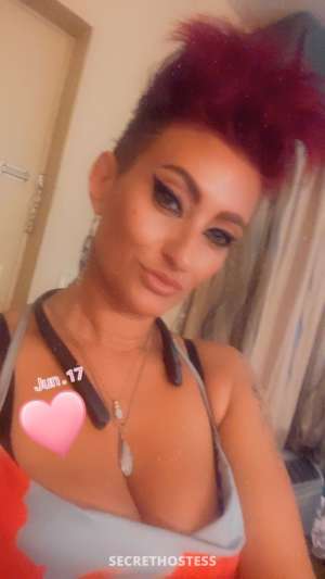 SAUCY Italian MILF 💆 NURU Massage 💥 READ BEFORE 39 year old Escort in Lawrence KS