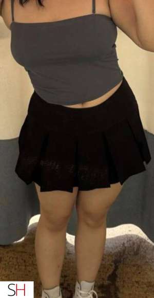 Full body massage with oil and also extra available 26 year old Escort in Brampton
