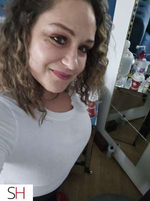Sexy Monica Is Available tonight 42 year old Escort in Winnipeg