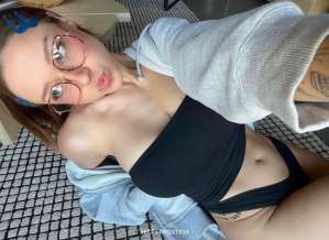 28 year old Escort in Columbus OH I’m Available for both INCALL &amp; OUTCALL