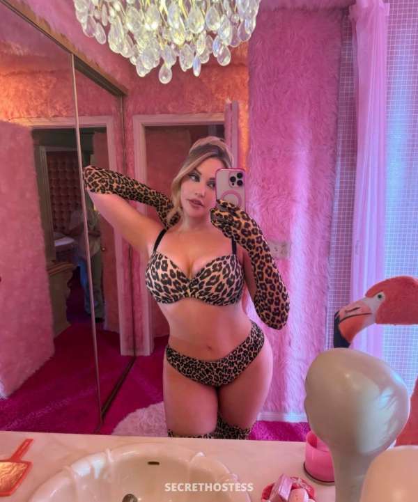 Kat 25Yrs Old Escort Size 4 Grand Island NE Image - 1