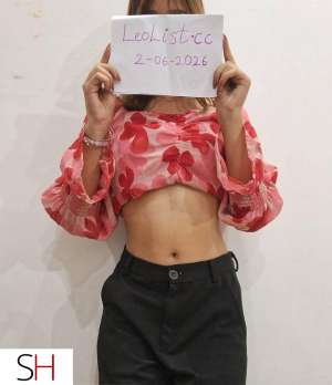 24 year old Escort in Fraser Valley Hy i am available now