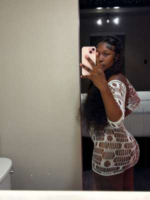 come find out 25 year old Escort in Cheyenne WY