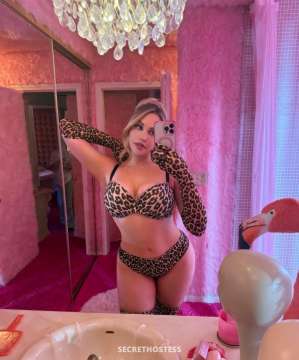 Kat 25Yrs Old Escort Size 4 Grand Island NE Image - 1