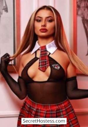 20 year old English Escort in London Scarlet, PalaceVIP Agency