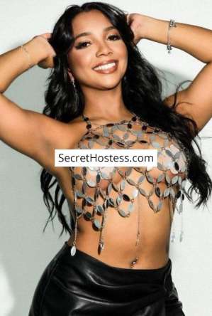 Zaura, Agency 22 year old Escort in London