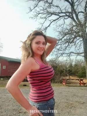 Im a country girl looking for a country boy let me ride like 34 year old Escort in South Bend IN