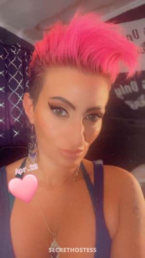 SAUCY Italian MILF NURU Massage READ BEFORE CONTACTING ME 39 year old Escort in Topeka KS