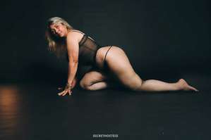 🍁Sexy Mature Woman🟠Prostate Masaage🟡🟢Tight & 52 year old Escort in North Jersey