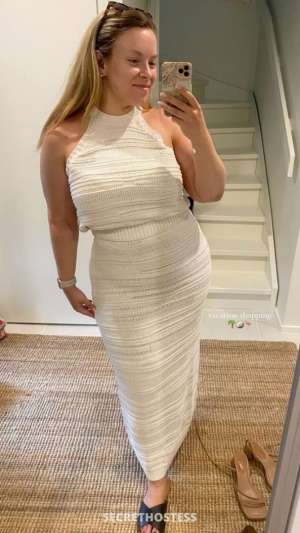 I’m divorced but I’m here looking for an intimate 31 year old Escort in Dallas-Fort Worth TX