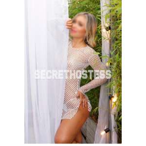 0 year old Hispanic Escort in Naples FL SOFIA Let's share unforgettable moments together