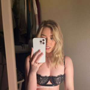 Yummylura 27Yrs Old Escort Sarnia Image - 3