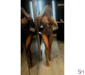 Ashely ,confirmation video, Independent 25 year old Escort in Luton