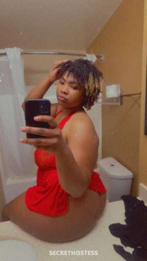 25 year old Escort in Columbia MO lil thick freak bitch