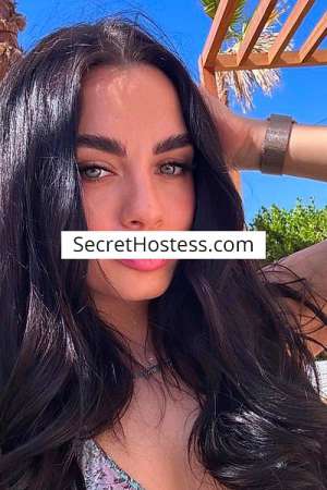 23 year old Caucasian Escort in London Bonnie