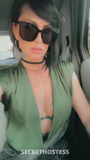44 year old Escort in St. Louis MO The highly rated and reviewed Ms. Zoey