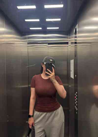 27Yrs Old Escort 87KG 5CM Tall Fairfield OH Image - 1