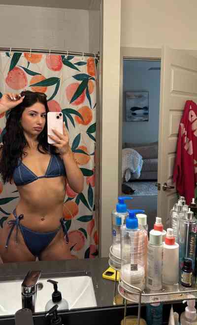 25 year old Escort in Albany I’m available for fun, both Incall and outcall, kindly 