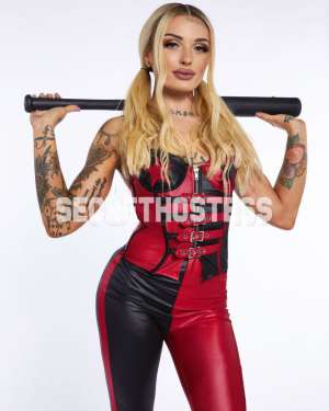 Chloe Carter Sweet like honey &amp; twice as addictive 0 year old Escort in Los Angeles CA
