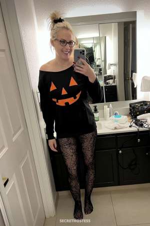 Escort 177CM Tall Cincinnati OH Image - 0