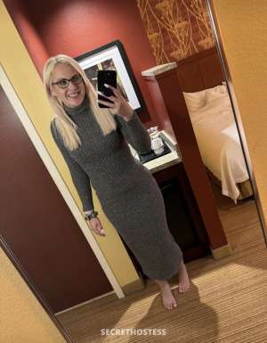 Escort 177CM Tall Cincinnati OH Image - 11