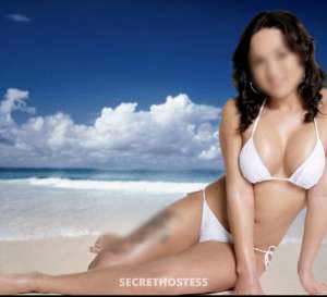 0 year old Escort in Seattle WA Lynn Escort model