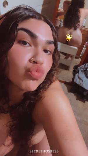 Juicyy Peachyy 24 year old Escort in Bakersfield CA