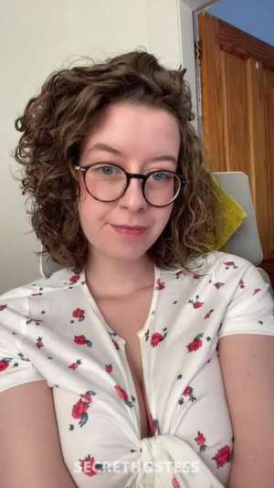I live alone in my house. xxxx-xxx-xxx You can come to my 29 year old Escort in Anaheim CA