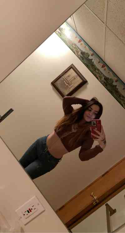 24 year old Escort in Atlanta NJ I’m a female masseuse