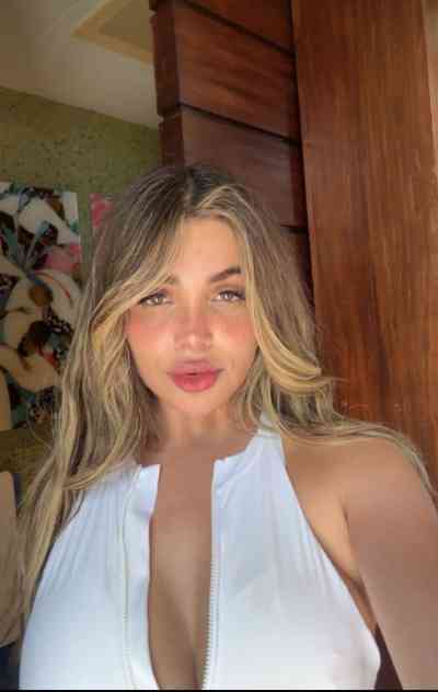 26 year old Escort in Sparks NV . I noticed you haven’t been able to find a real escort on