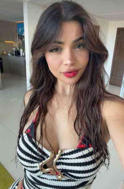 26 year old Escort in Perris CA .I noticed you haven’t been able to find a real escort on 