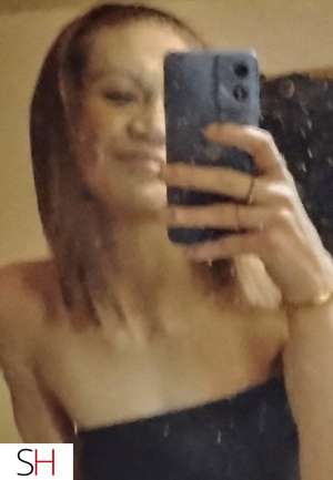 Queen B 41 year old Escort in Winnipeg