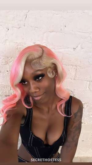 Slim &amp; Petite 23 year old Escort in Topeka KS