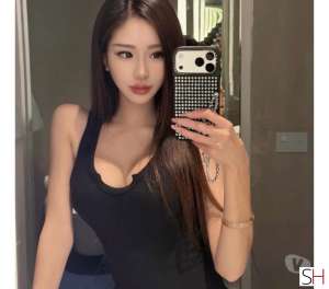 24 year old Asian Escort in London 🌹Best Asian in W2🌹Good Service🌟week only, Agency