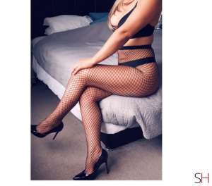 38 year old Latino Escort in Oxfordshire Massage tie and tease strap-on, Independent