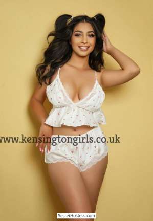 20 year old Escort in London Roberta, Kensington Girls Agency