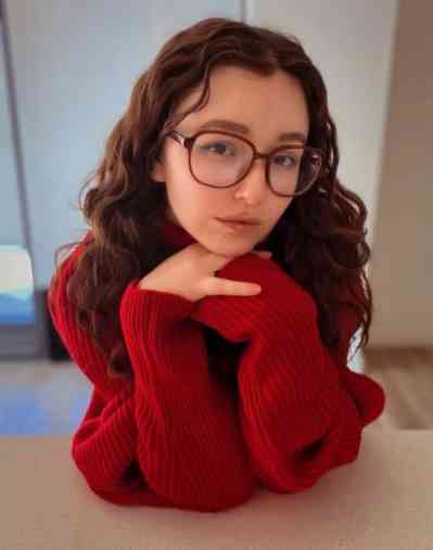23 year old Canadian Escort in Abnūb Add me on telegram @rockychrist