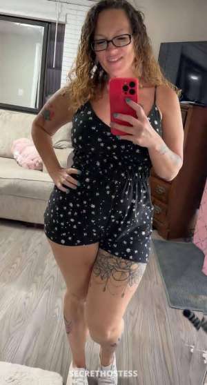 31 year old Escort in Memphis TN GIRL HOT READY TO TAKE IN YoUR HARL DEEP COCK INISIDE MY WET